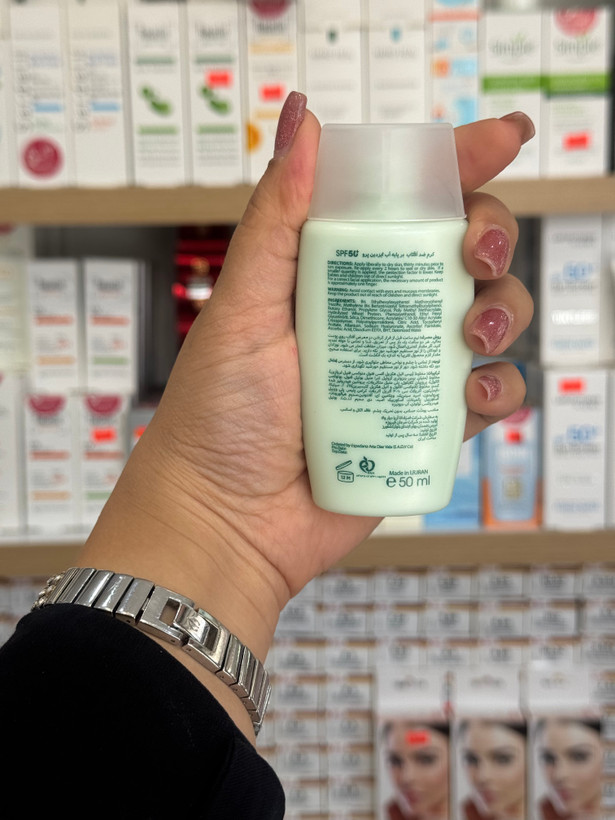 ضد آفتاب بدون رنگ فیوژن واتر ایزدین پرو 50ml